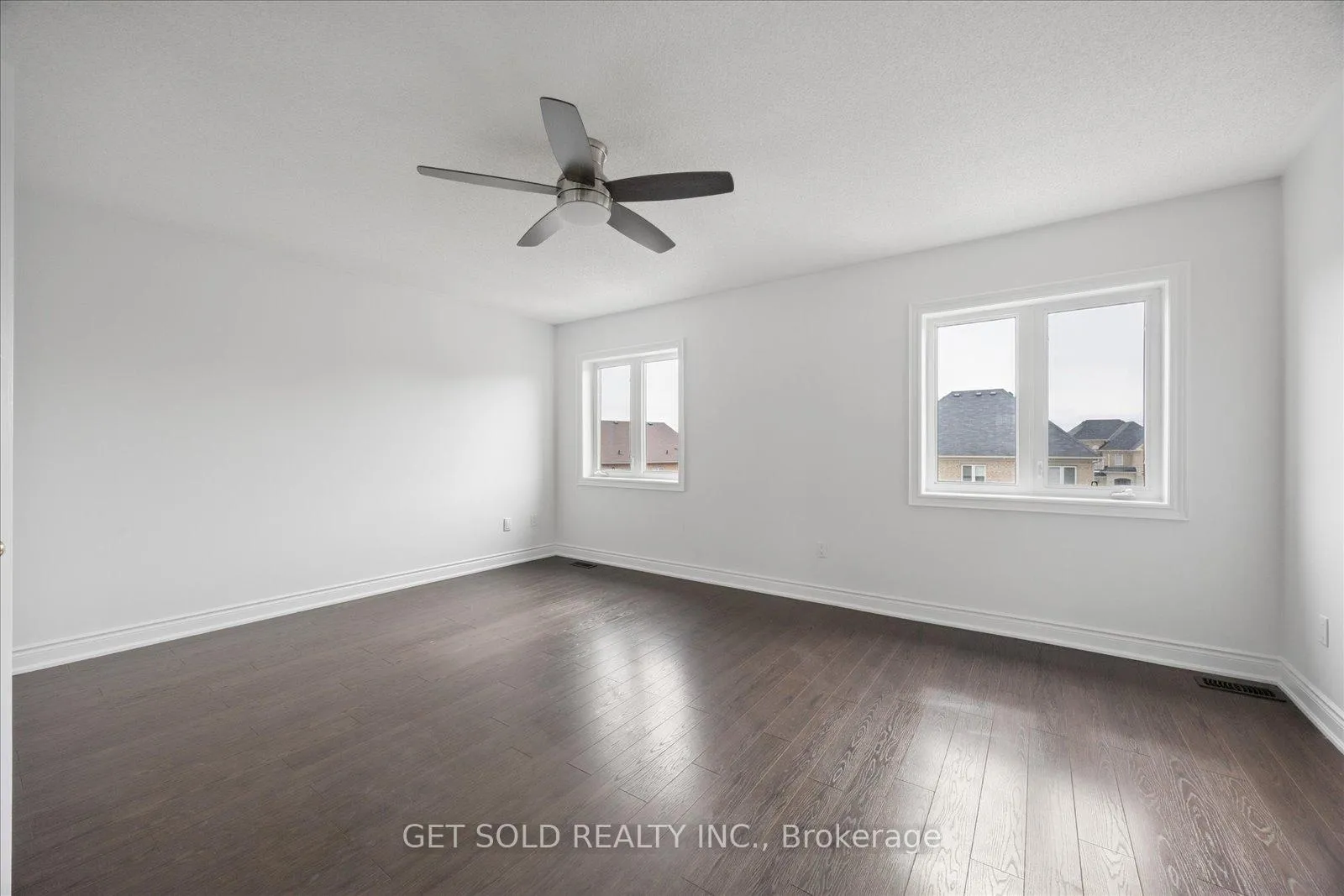 Photo 26 of 11 Maybeck Drive, Brampton, Credit Valley — HOMEH