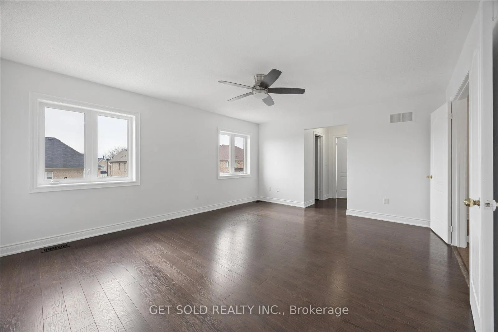 Photo 27 of 11 Maybeck Drive, Brampton, Credit Valley — HOMEH