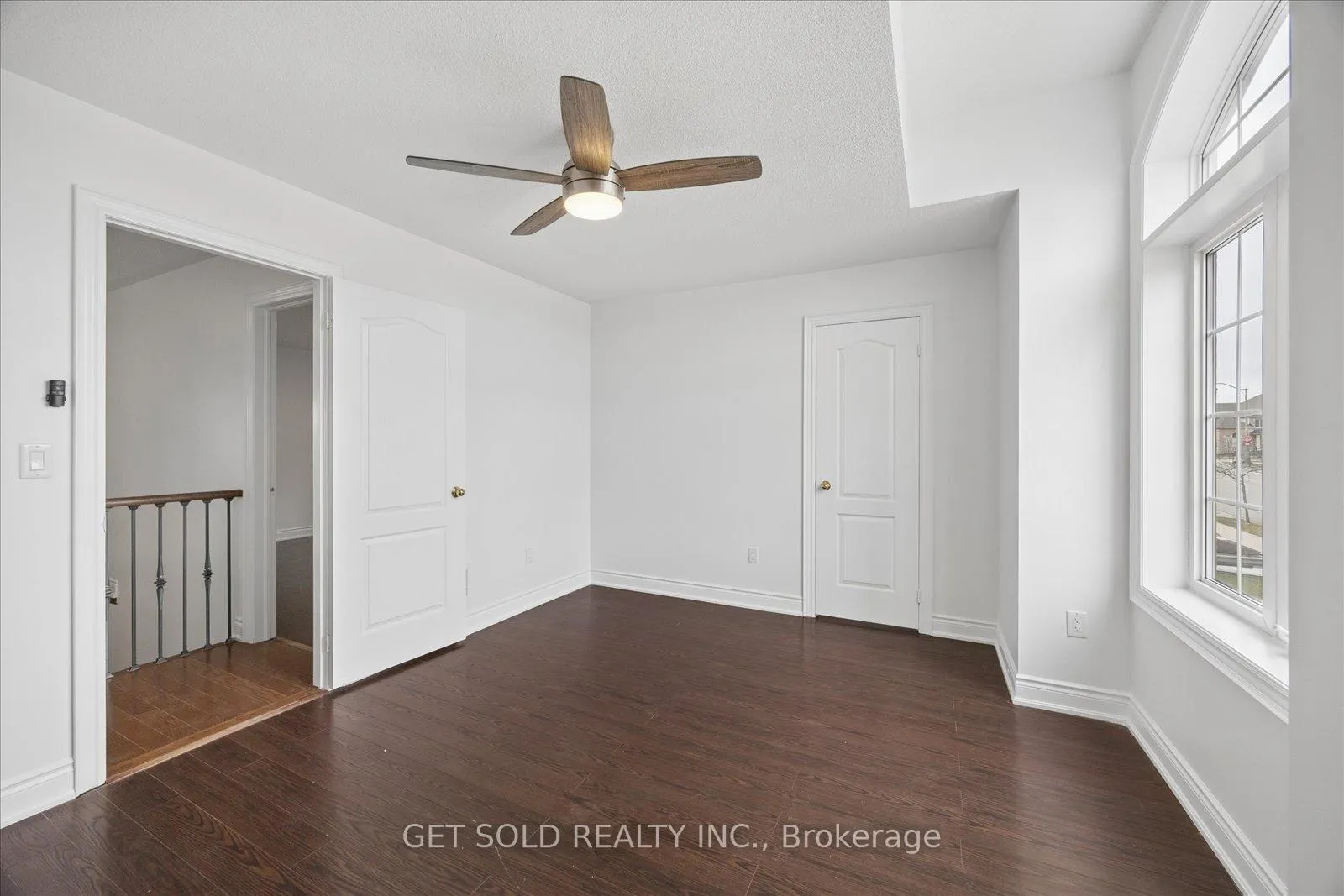 Photo 34 of 11 Maybeck Drive, Brampton, Credit Valley — HOMEH