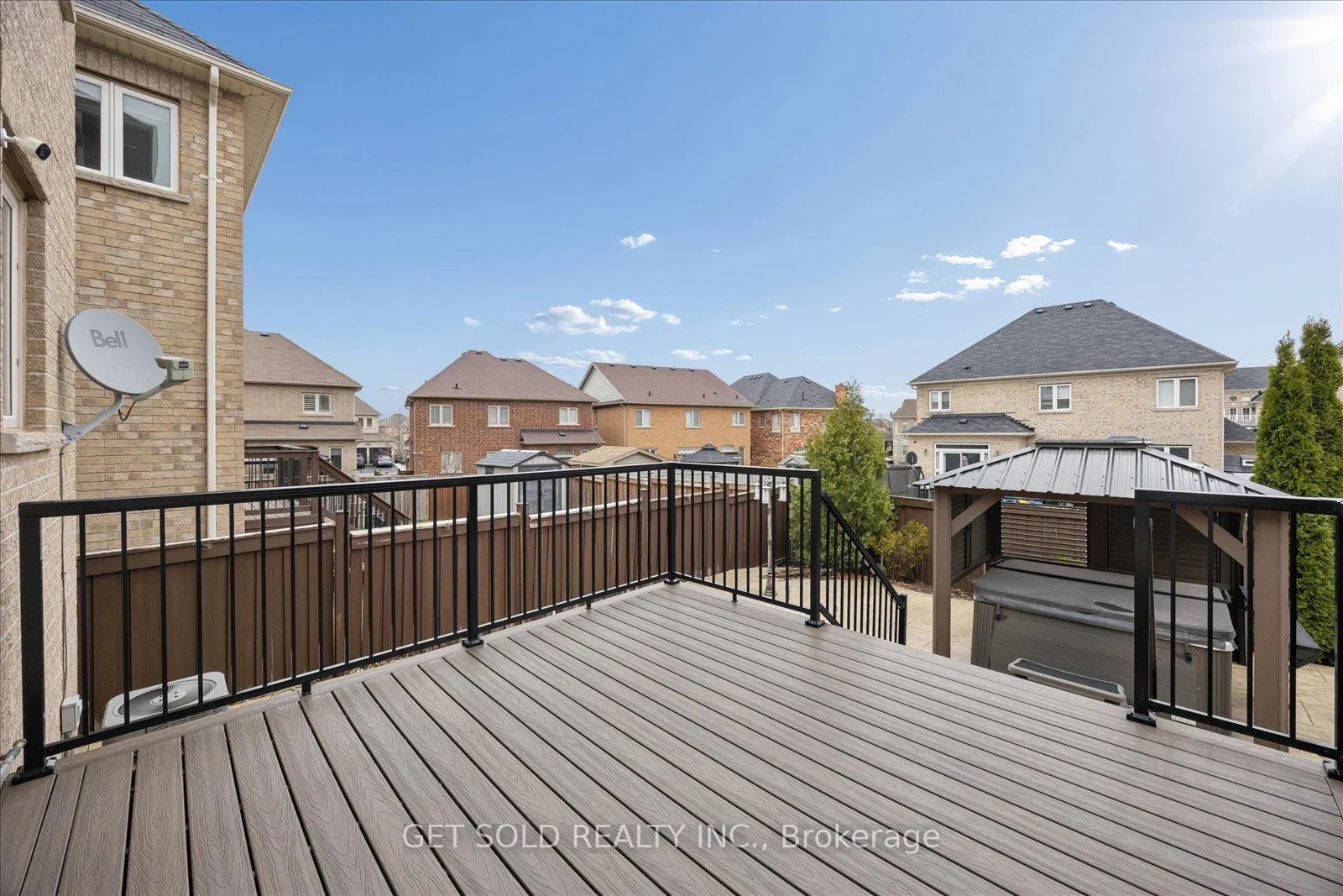 Photo 47 of 11 Maybeck Drive, Brampton, Credit Valley — HOMEH