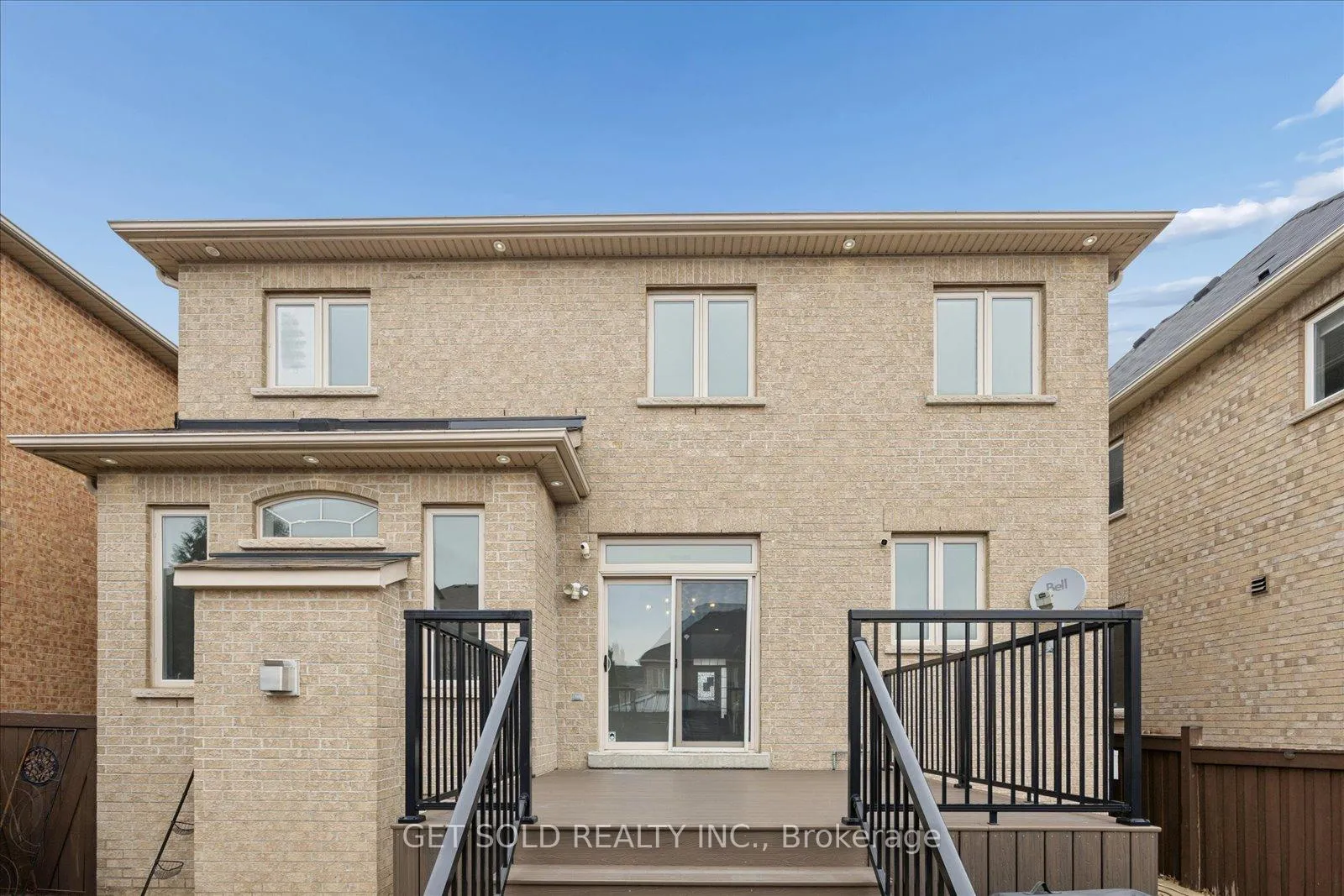 Photo 48 of 11 Maybeck Drive, Brampton, Credit Valley — HOMEH
