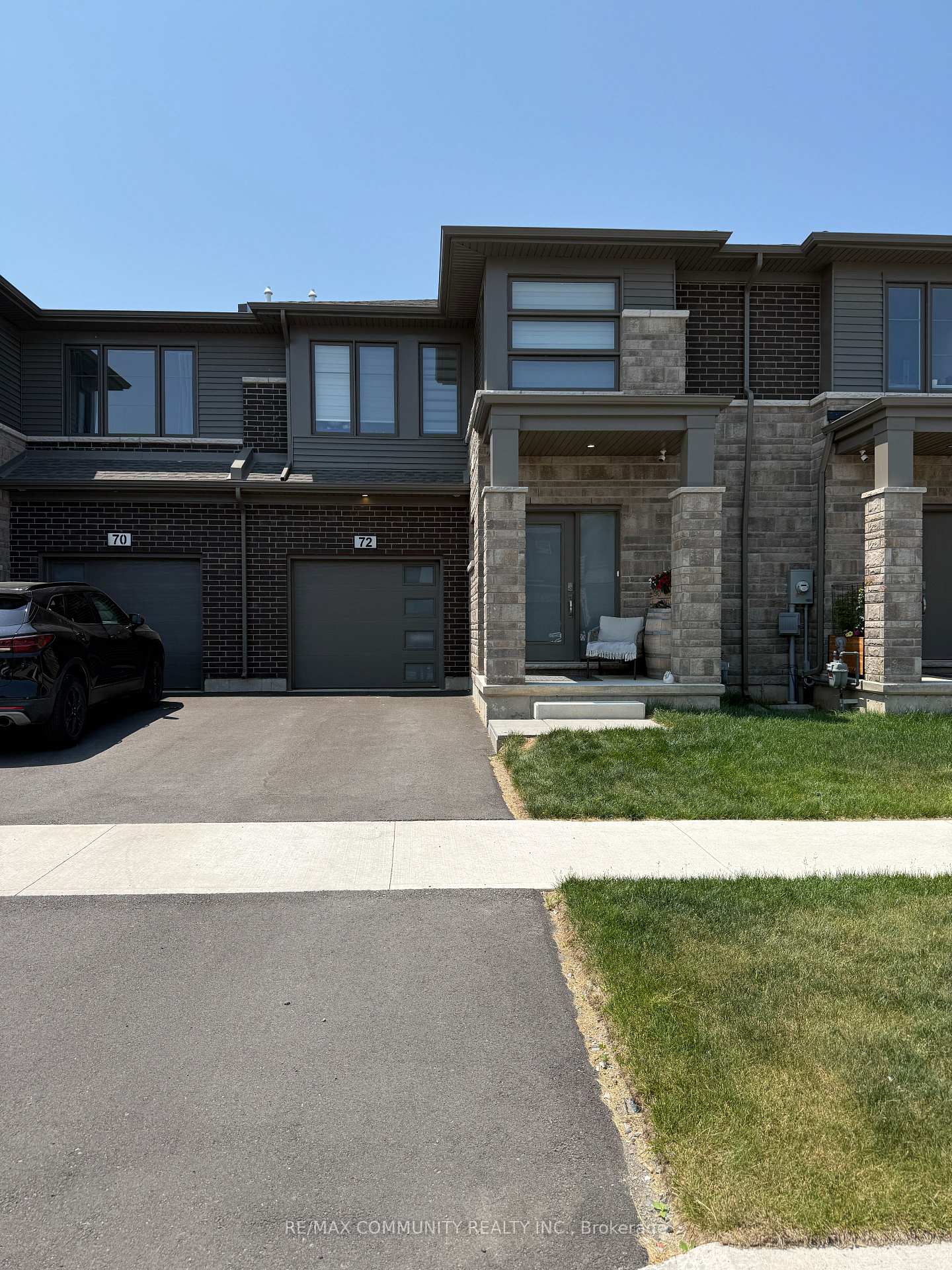 Front of 72 Samuel Avenue
