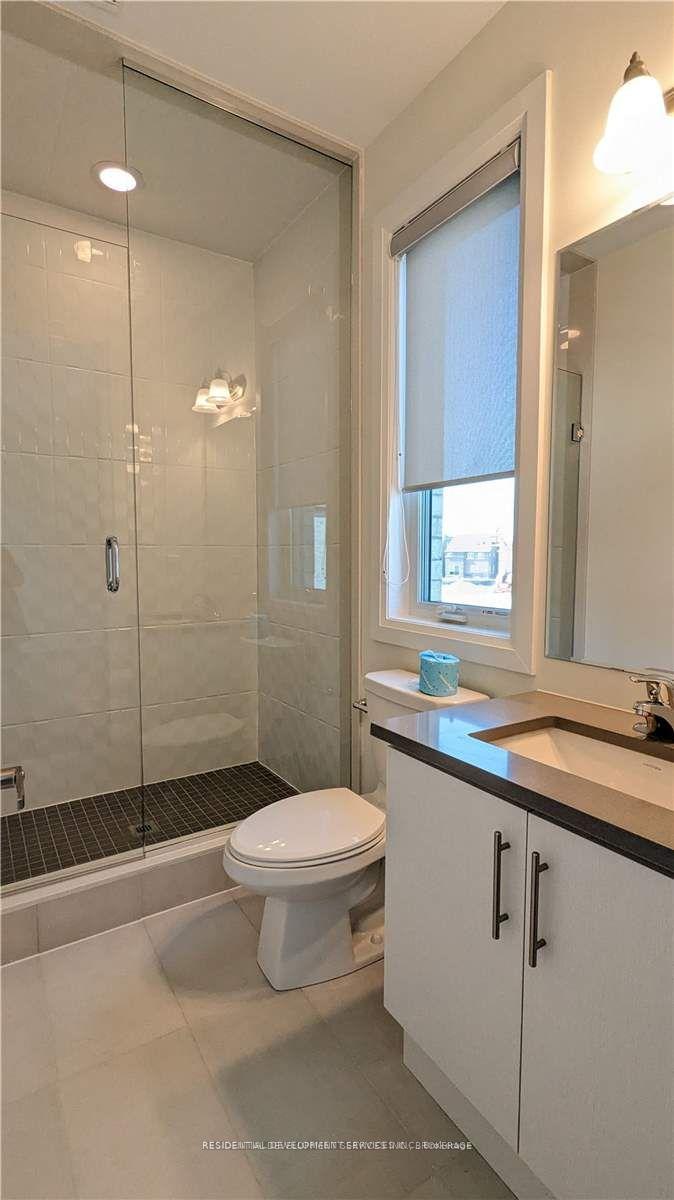 Photo 9 of 12 Eberly Woods Drive, Markham, Victoria Square — HOMEH