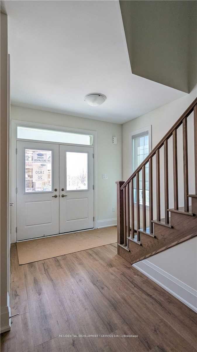 Photo 11 of 12 Eberly Woods Drive, Markham, Victoria Square — HOMEH
