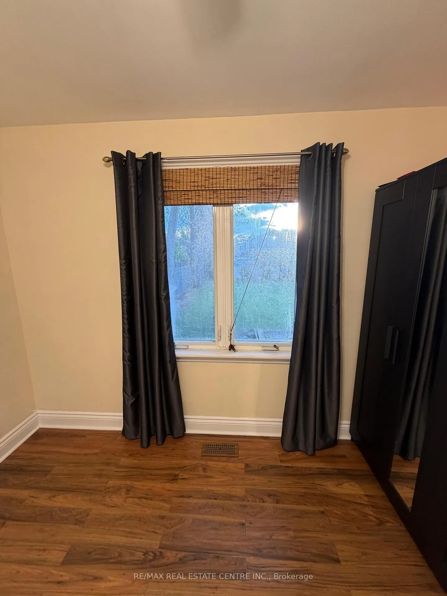 Photo 10 of 1462 Sixth Line, Oakville, College Park — HOMEH