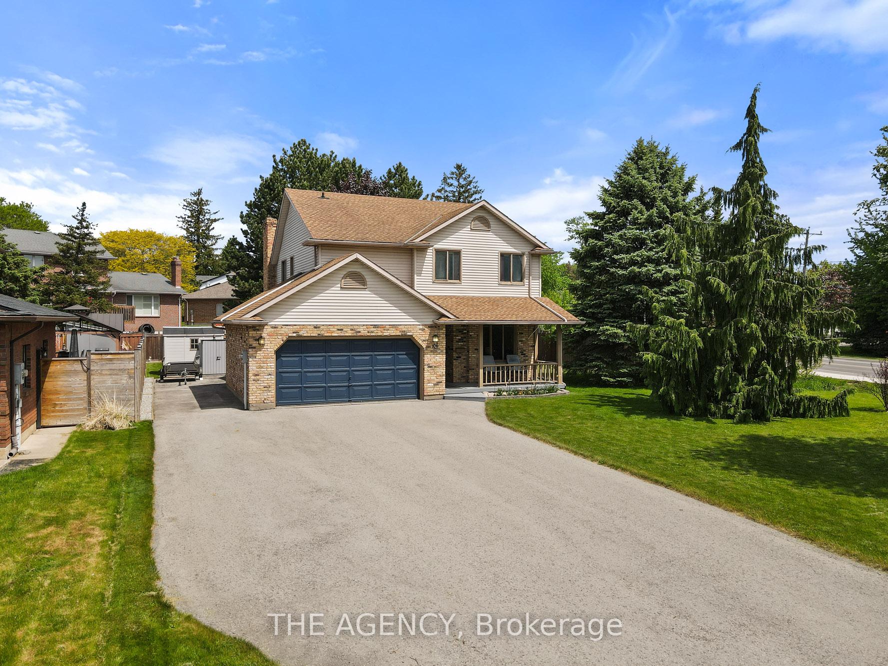 Front of 106 Spruceside Crescent