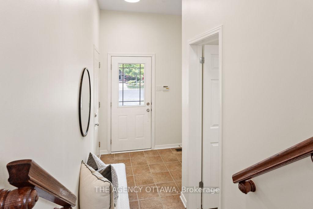 Photo 3 of 277 Branthaven Street, Ottawa, Avalon East — HOMEH
