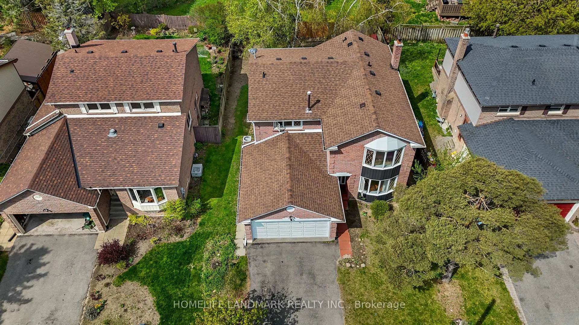 Photo 1 of 1416 Somerville Street, Oshawa, Samac — HOMEH