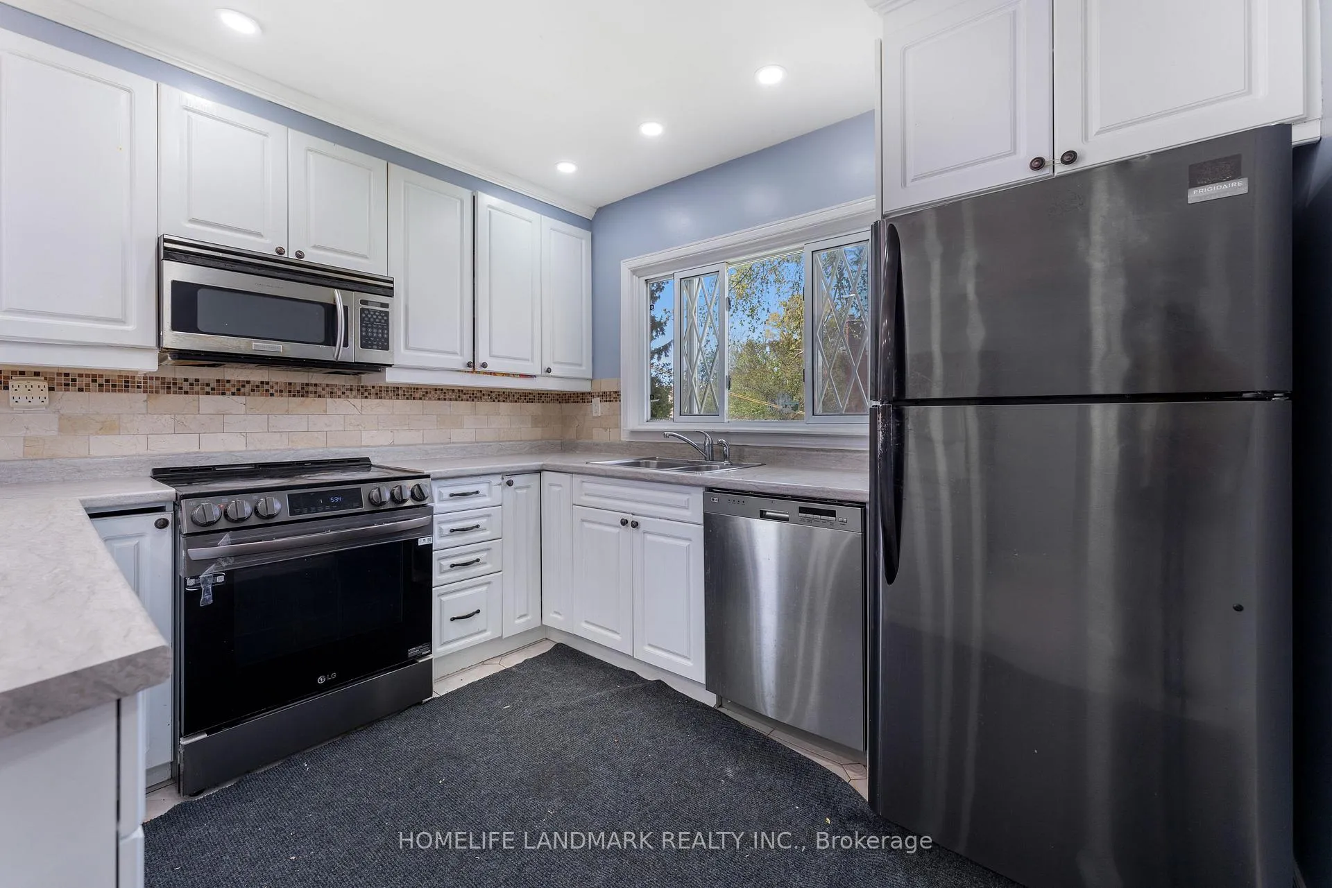 Photo 12 of 1416 Somerville Street, Oshawa, Samac — HOMEH