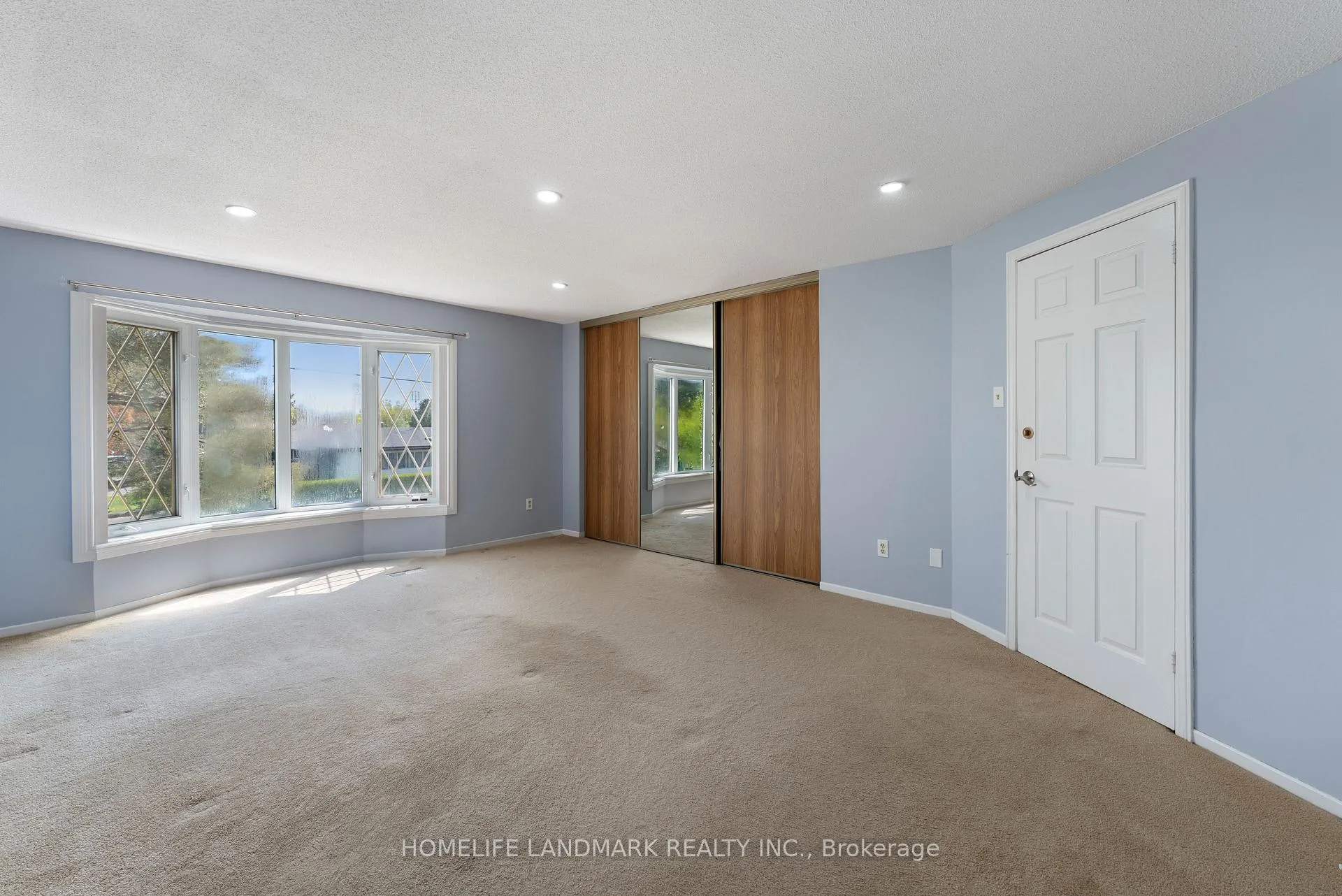 Photo 13 of 1416 Somerville Street, Oshawa, Samac — HOMEH
