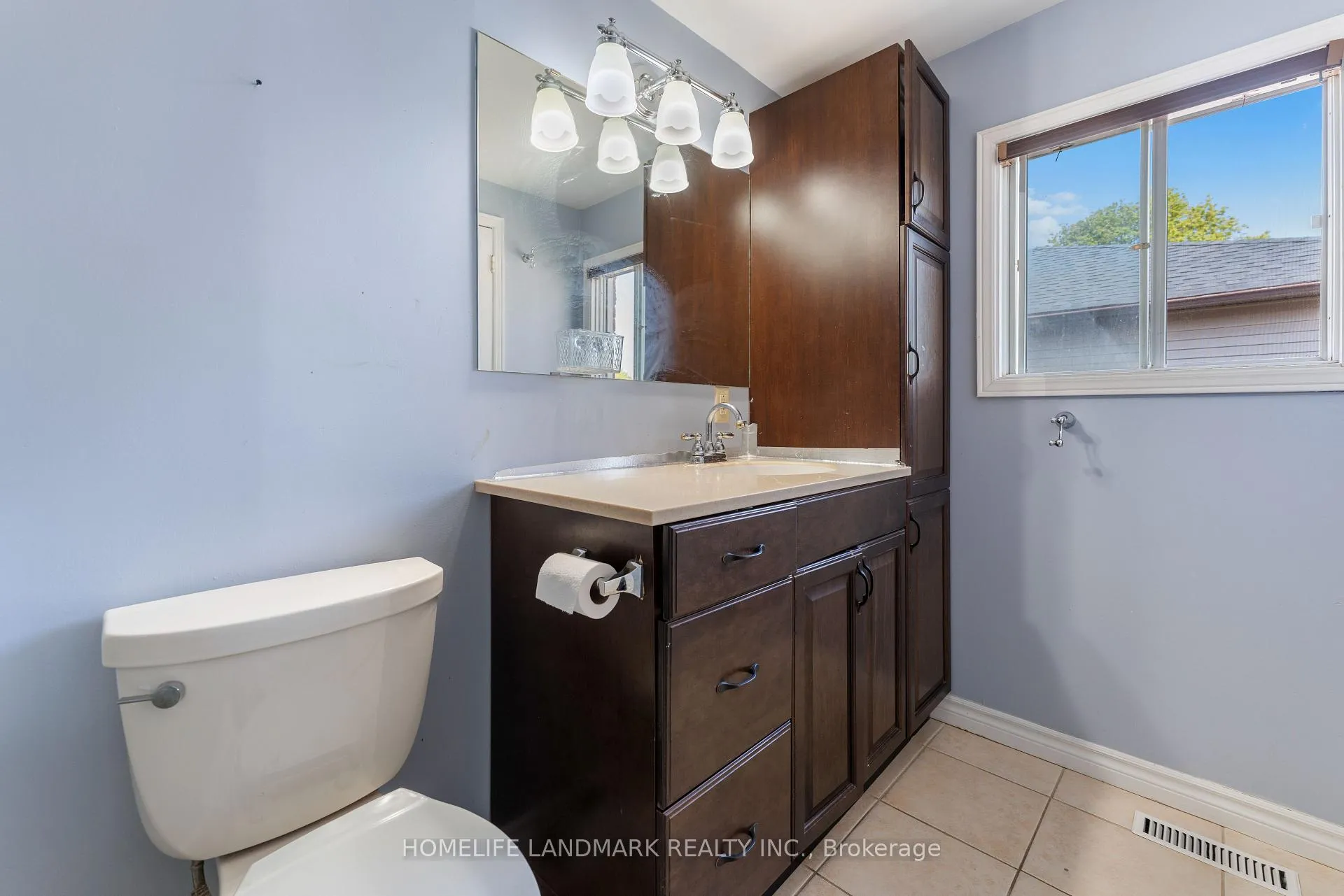 Photo 21 of 1416 Somerville Street, Oshawa, Samac — HOMEH