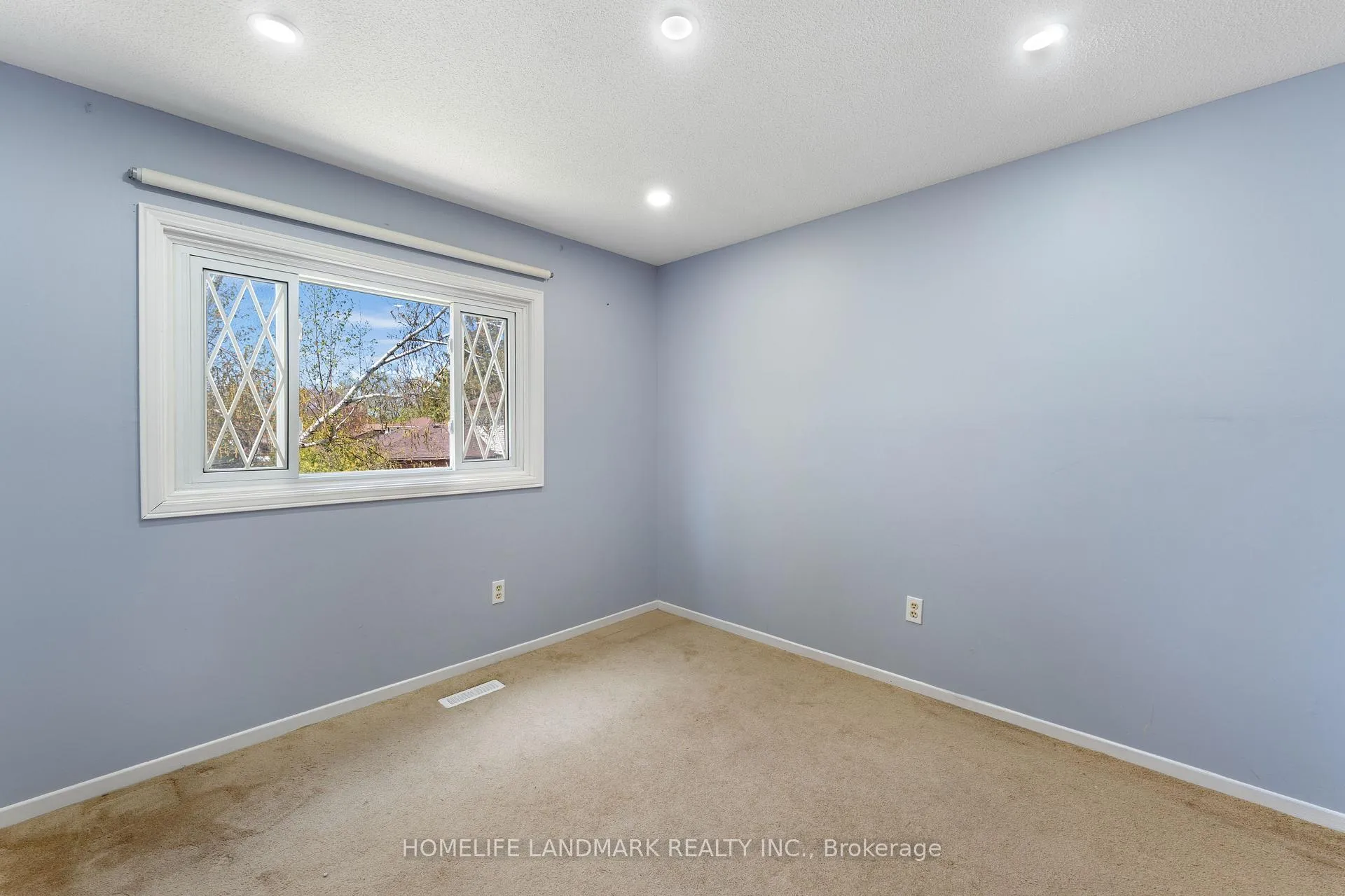 Photo 24 of 1416 Somerville Street, Oshawa, Samac — HOMEH