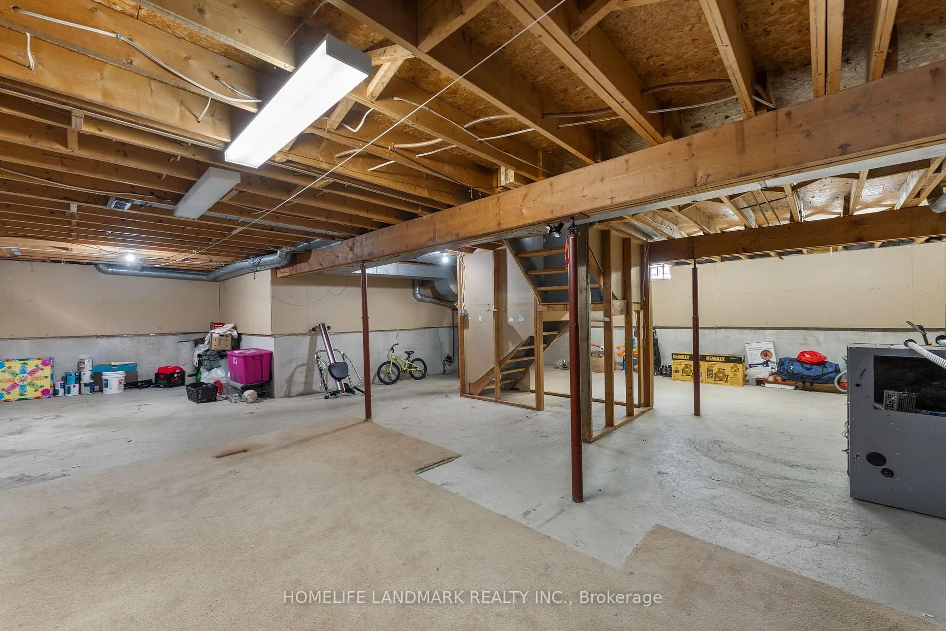 Photo 28 of 1416 Somerville Street, Oshawa, Samac — HOMEH