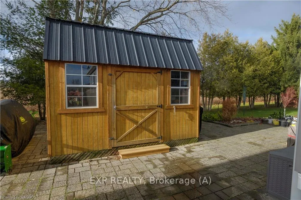 Photo 13 of 112 Meadowview Lane, North Perth, Elma — HOMEH