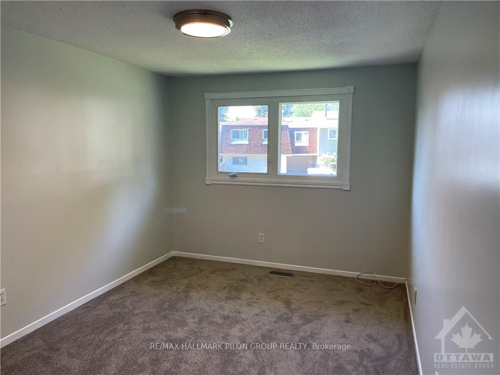 Photo 11 of 1606 Grey Nuns Drive, Ottawa, Convent Glen South — HOMEH