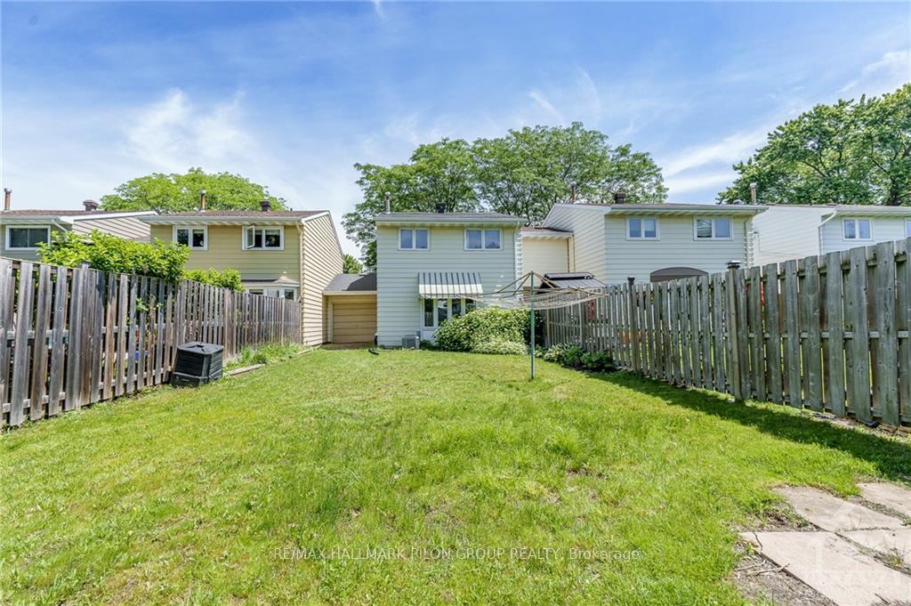 Photo 18 of 1606 Grey Nuns Drive, Ottawa, Convent Glen South — HOMEH