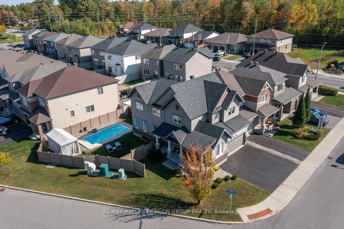 Photo 1 of 200 Enclave Walk, Ottawa, Mer Bleue/Bradley Estates/Anderson Park — HOMEH