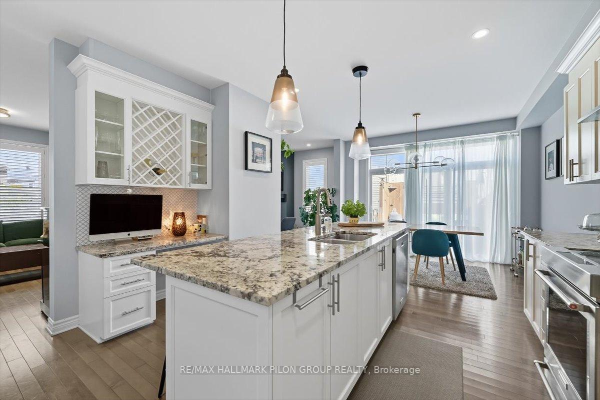 Photo 7 of 200 Enclave Walk, Ottawa, Mer Bleue/Bradley Estates/Anderson Park — HOMEH