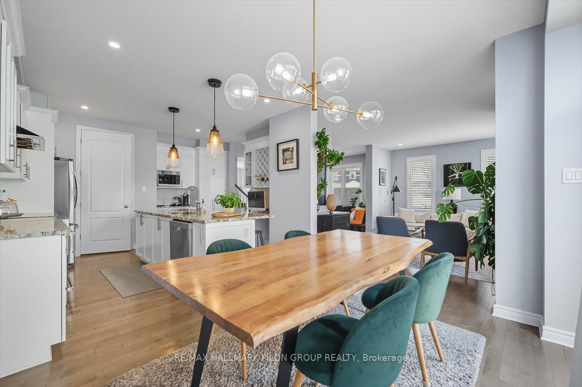 Photo 8 of 200 Enclave Walk, Ottawa, Mer Bleue/Bradley Estates/Anderson Park — HOMEH