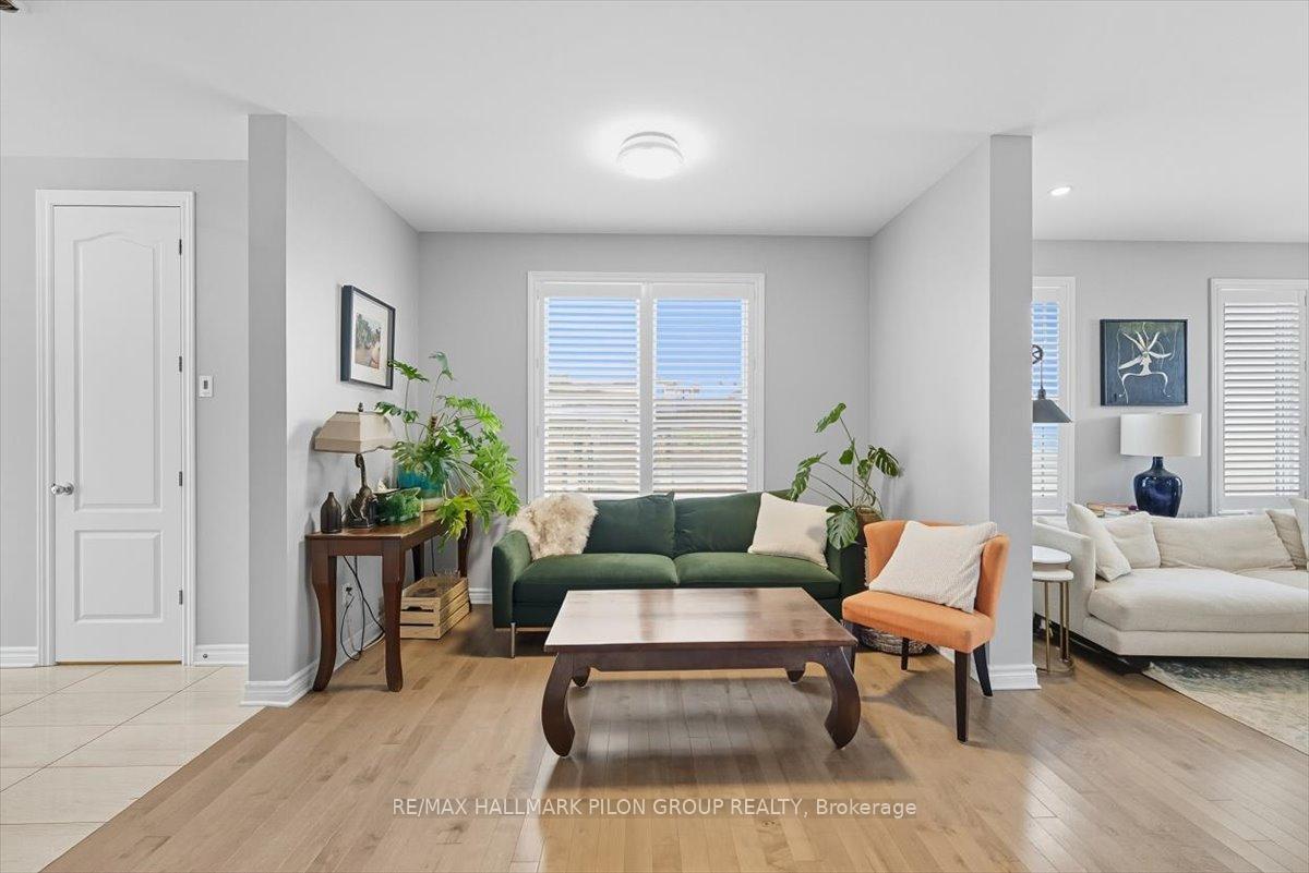 Photo 13 of 200 Enclave Walk, Ottawa, Mer Bleue/Bradley Estates/Anderson Park — HOMEH
