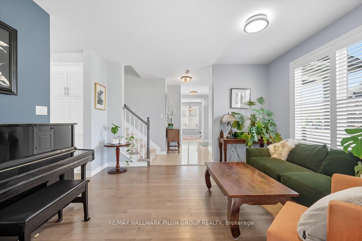Photo 14 of 200 Enclave Walk, Ottawa, Mer Bleue/Bradley Estates/Anderson Park — HOMEH