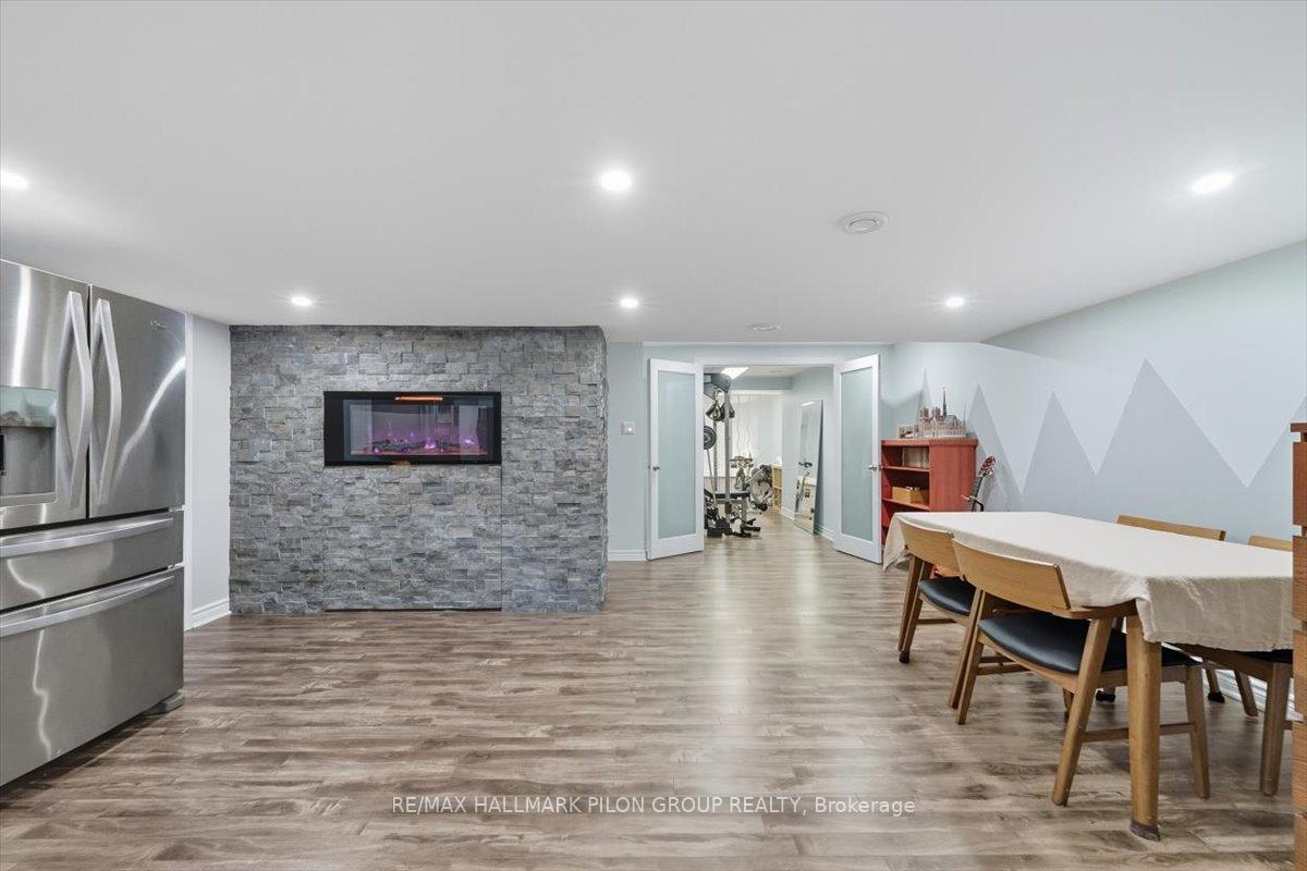 Photo 27 of 200 Enclave Walk, Ottawa, Mer Bleue/Bradley Estates/Anderson Park — HOMEH