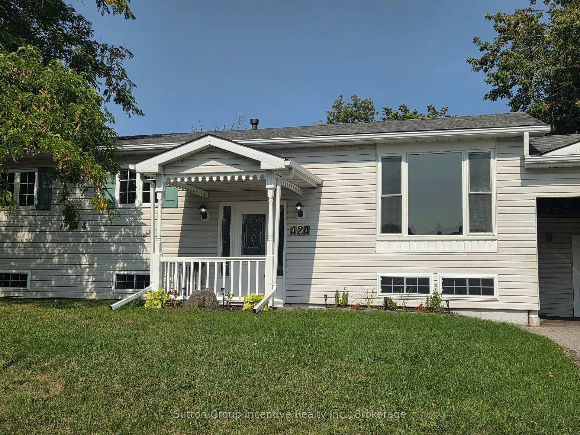 Photo 7 of 424 Raymond Avenue, Orillia — HOMEH