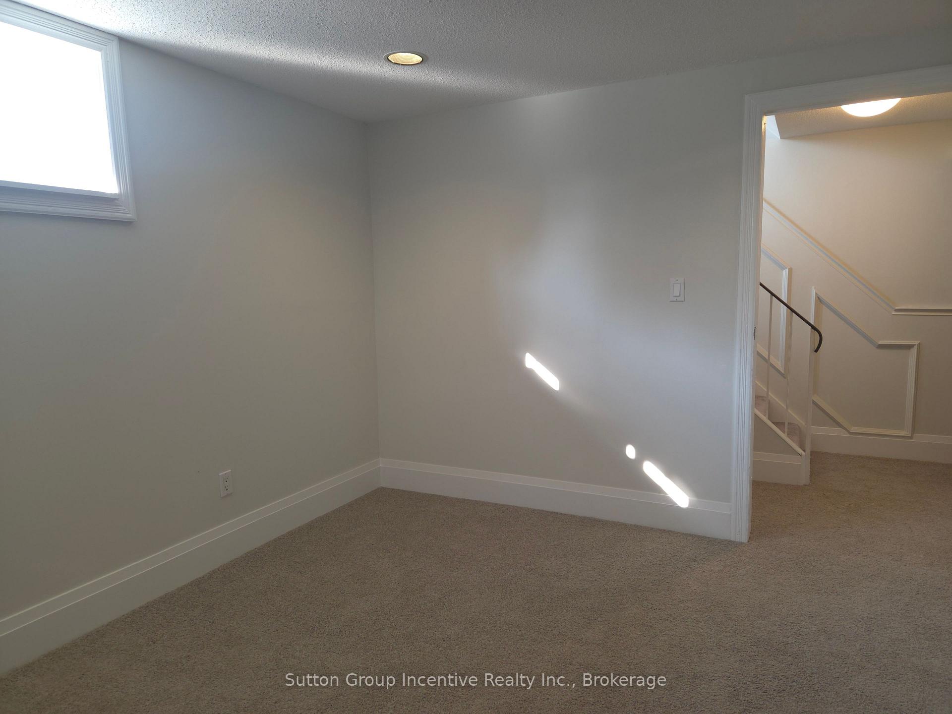 Photo 27 of 424 Raymond Avenue, Orillia — HOMEH