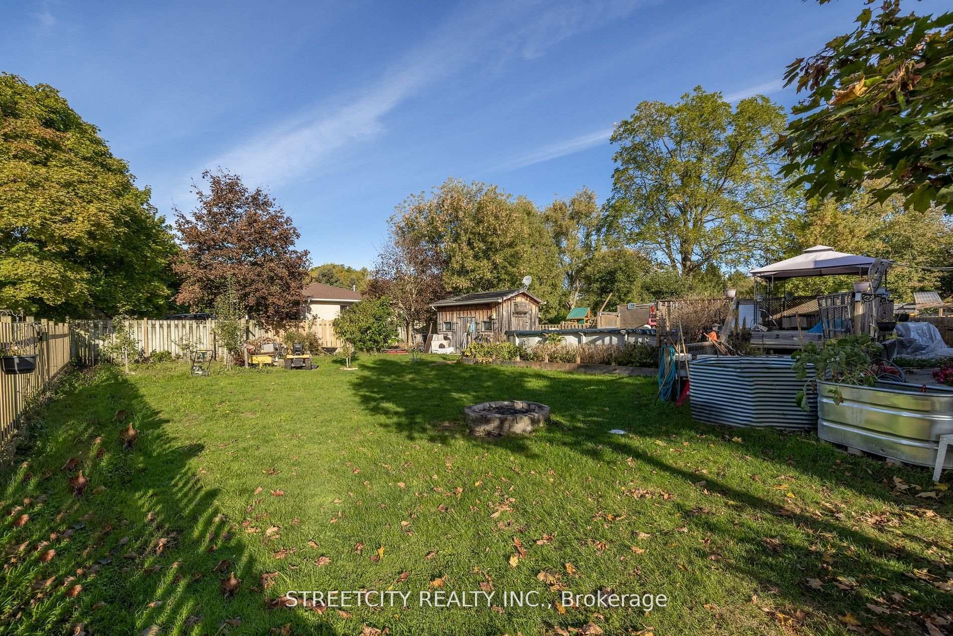 Photo 26 of 181 West Park Drive, North Middlesex, Parkhill — HOMEH
