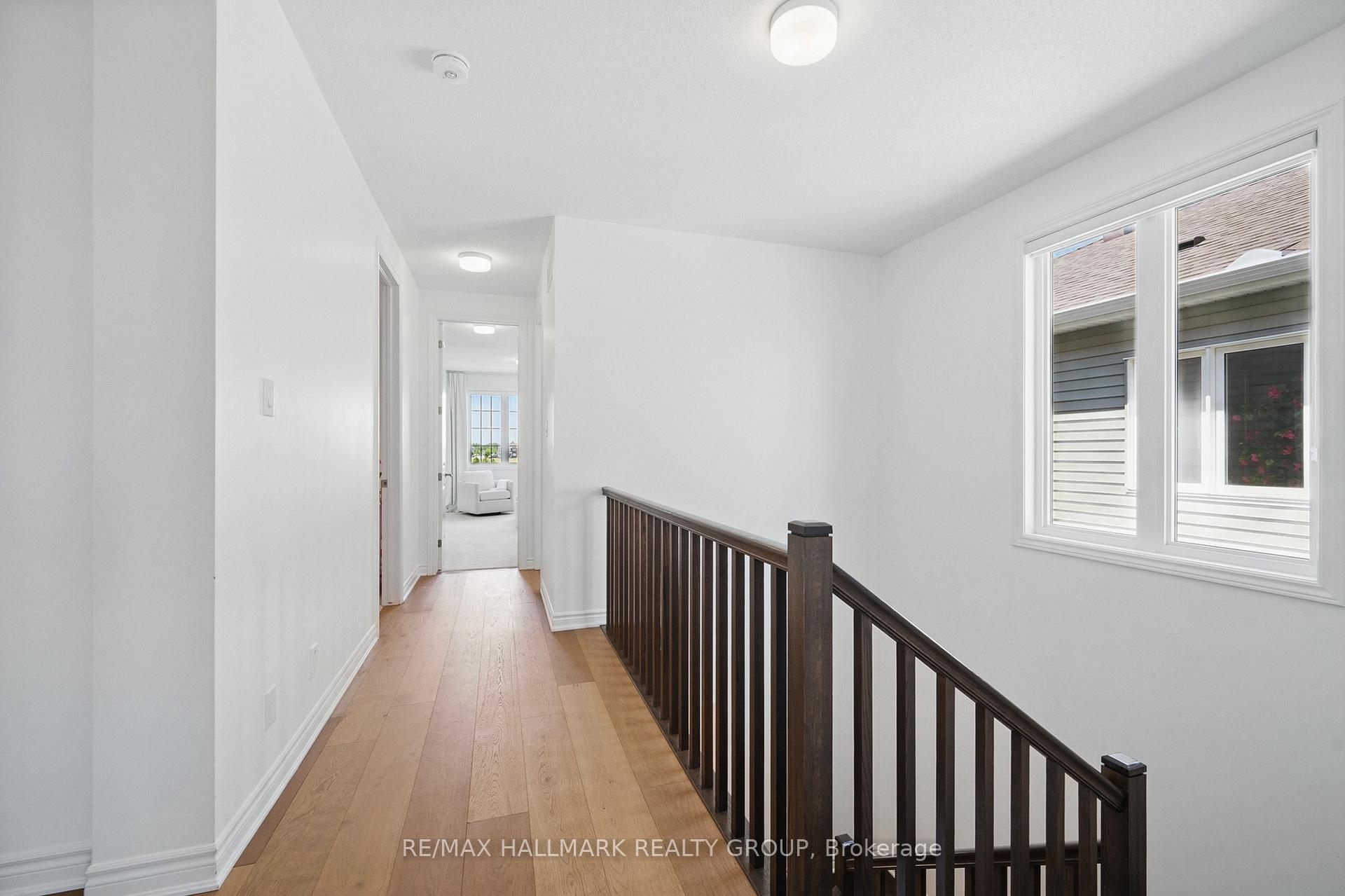 Photo 19 of 824 Henslow's Circle, Ottawa, Avalon West — HOMEH
