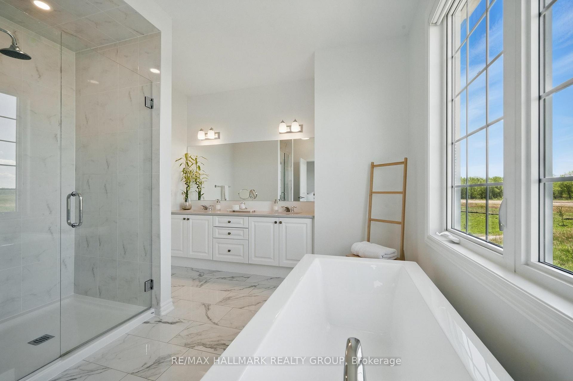 Photo 23 of 824 Henslow's Circle, Ottawa, Avalon West — HOMEH
