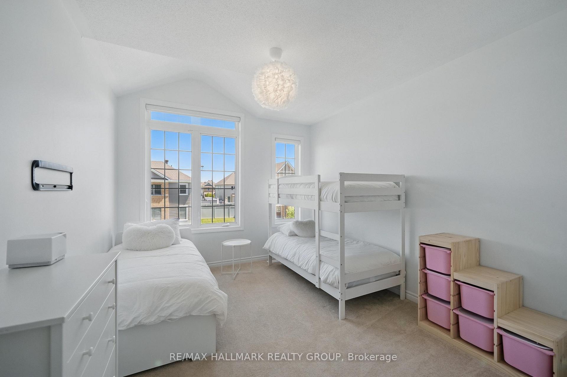 Photo 29 of 824 Henslow's Circle, Ottawa, Avalon West — HOMEH