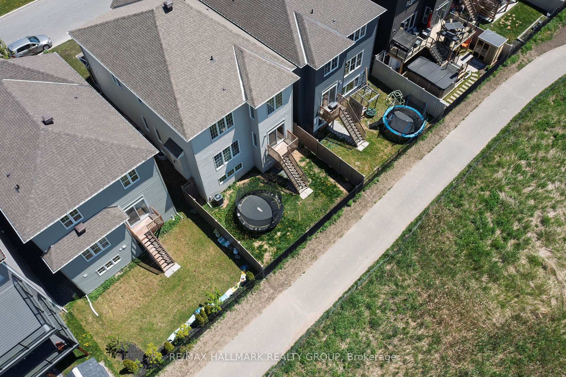 Photo 37 of 824 Henslow's Circle, Ottawa, Avalon West — HOMEH