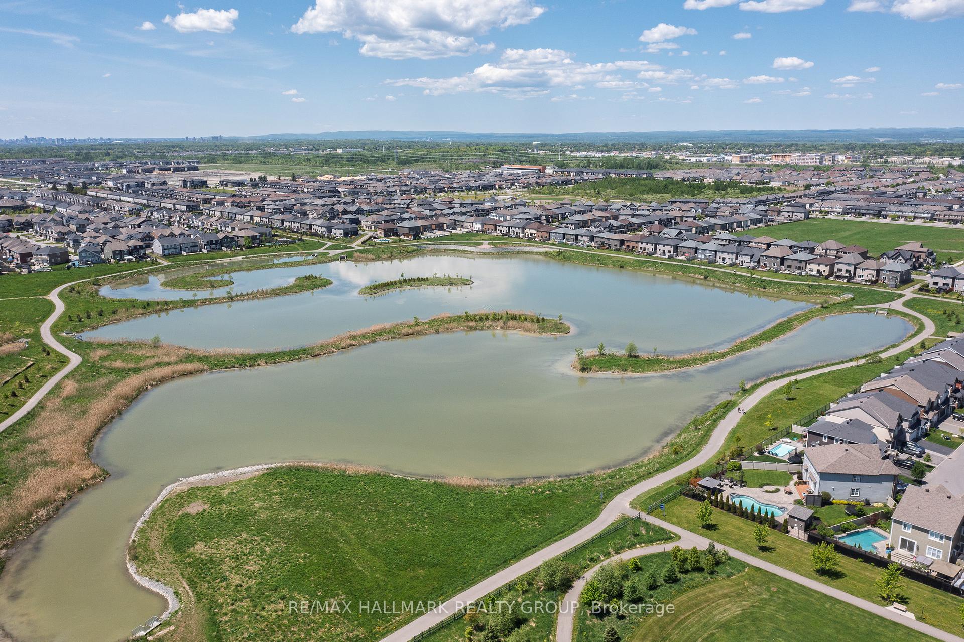 Photo 39 of 824 Henslow's Circle, Ottawa, Avalon West — HOMEH