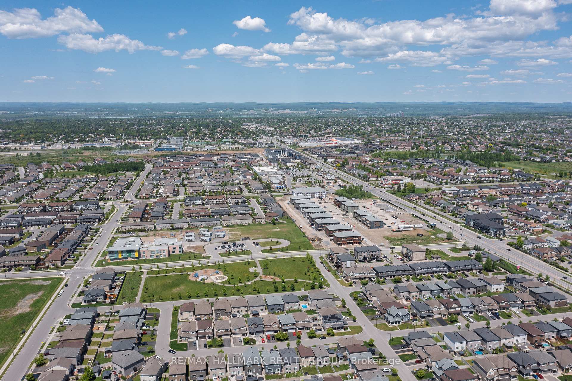 Photo 41 of 824 Henslow's Circle, Ottawa, Avalon West — HOMEH
