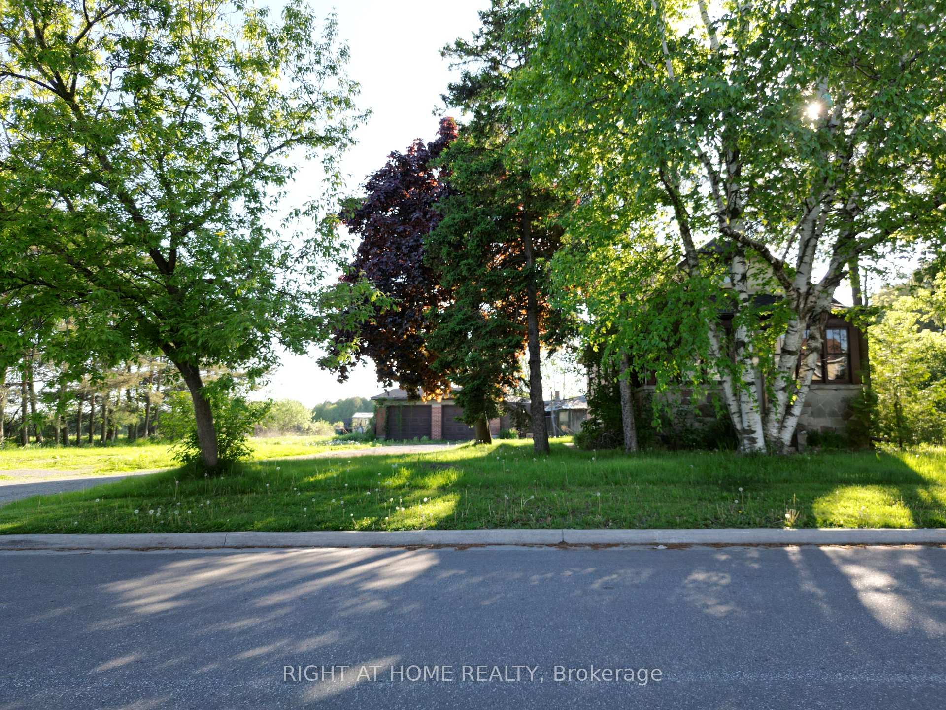 Photo 1 of 1300 Northbrook Street, Oshawa, Centennial — HOMEH