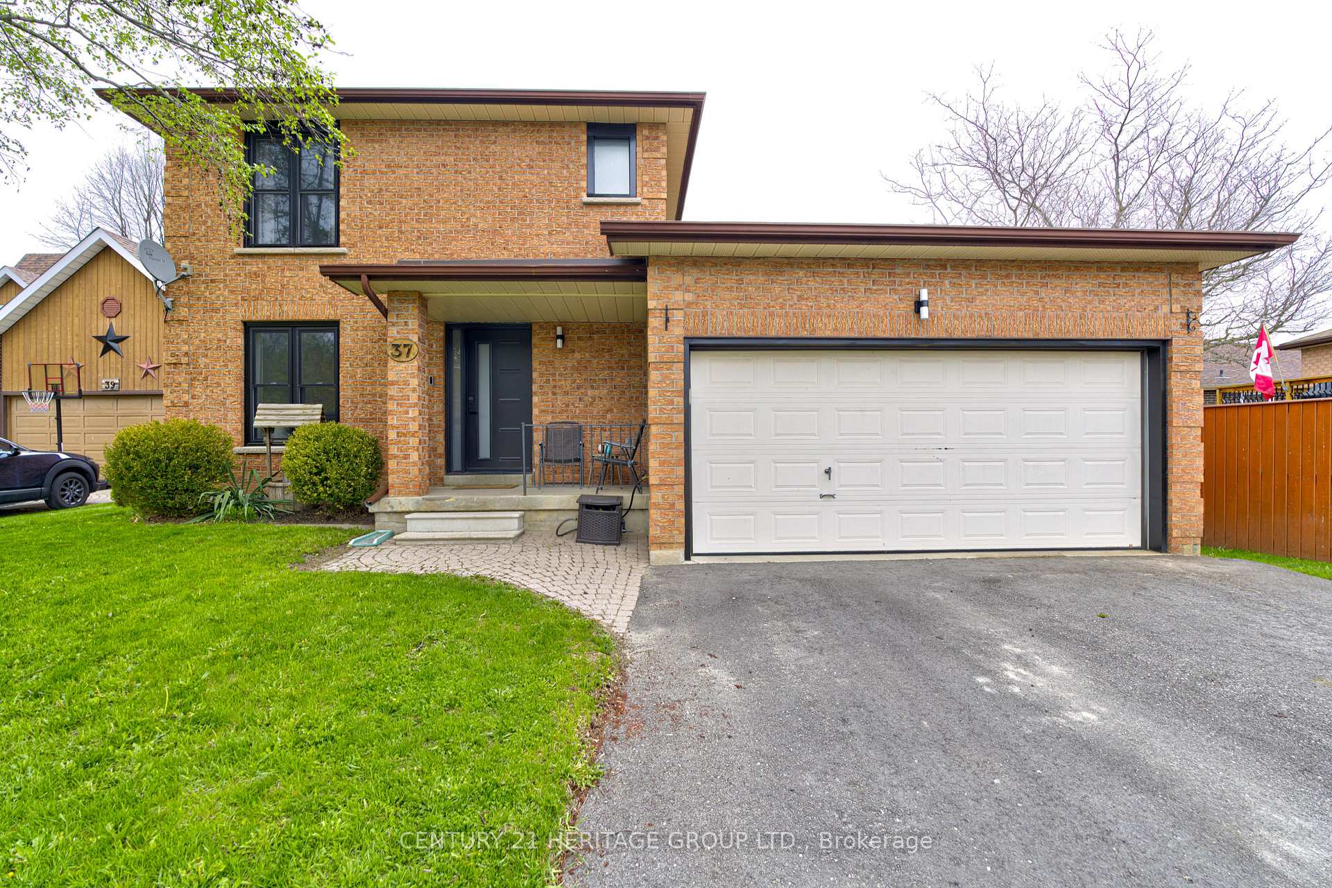 Photo 2 of 37 Morrow Drive, New Tecumseth, Alliston — HOMEH