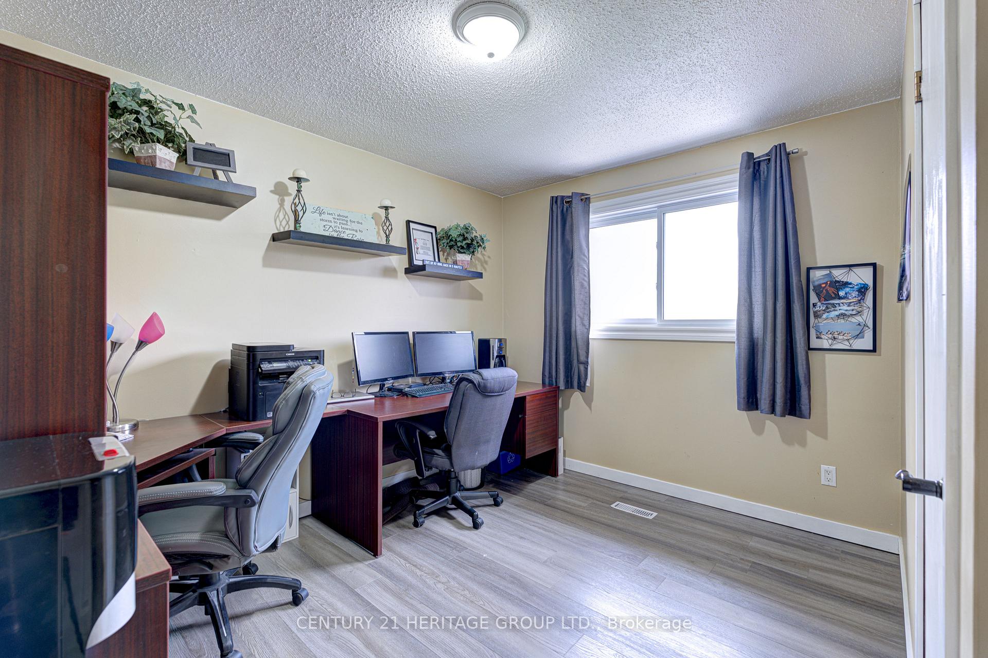 Photo 18 of 37 Morrow Drive, New Tecumseth, Alliston — HOMEH