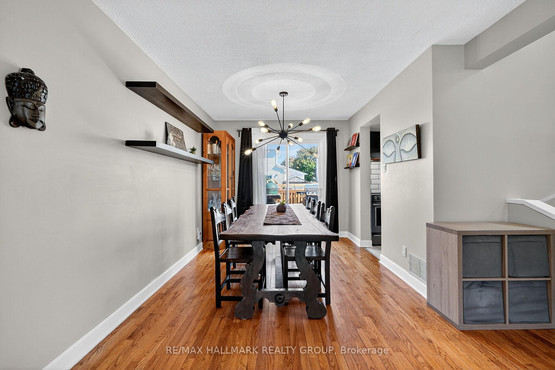 Photo 9 of 1821 Brousseau Crescent, Ottawa, Chateauneuf — HOMEH