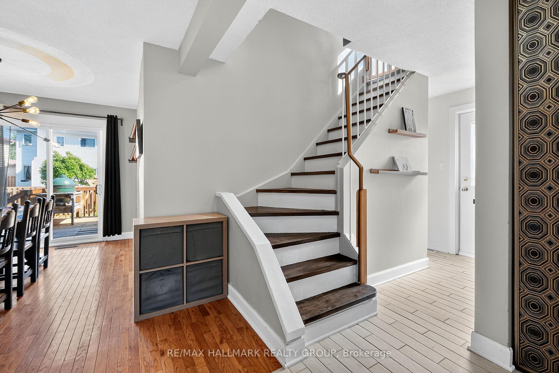 Photo 11 of 1821 Brousseau Crescent, Ottawa, Chateauneuf — HOMEH