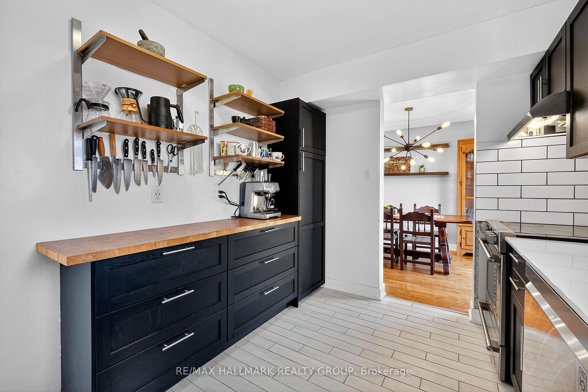 Photo 18 of 1821 Brousseau Crescent, Ottawa, Chateauneuf — HOMEH