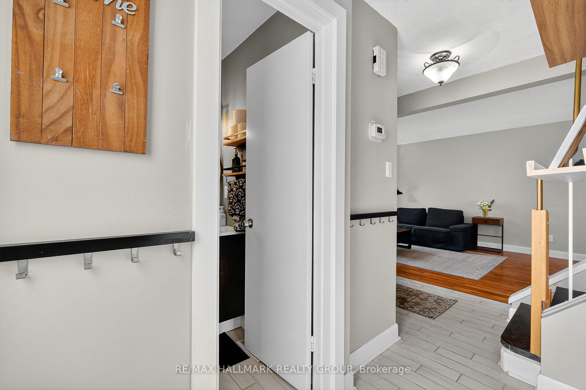 Photo 19 of 1821 Brousseau Crescent, Ottawa, Chateauneuf — HOMEH