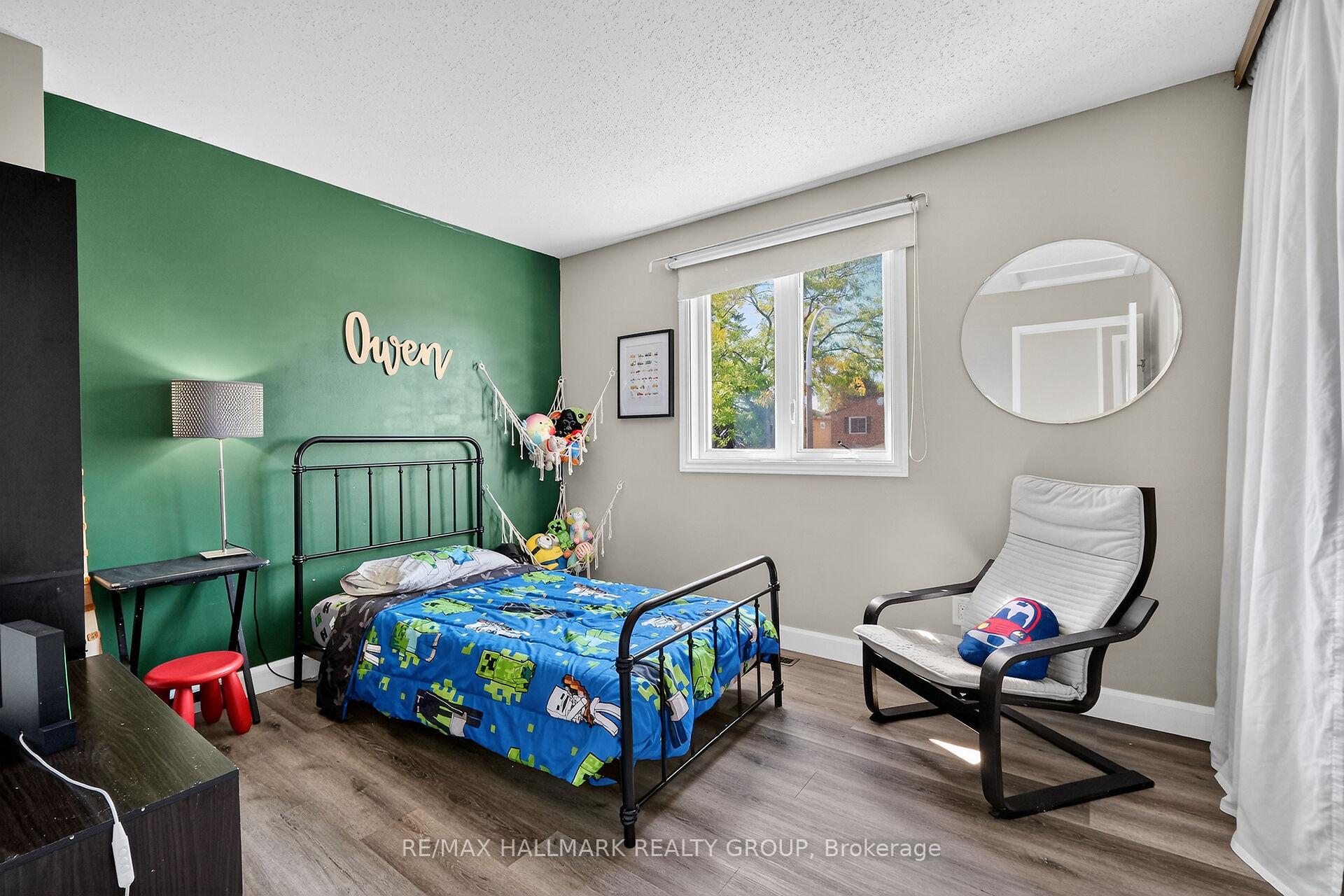 Photo 25 of 1821 Brousseau Crescent, Ottawa, Chateauneuf — HOMEH