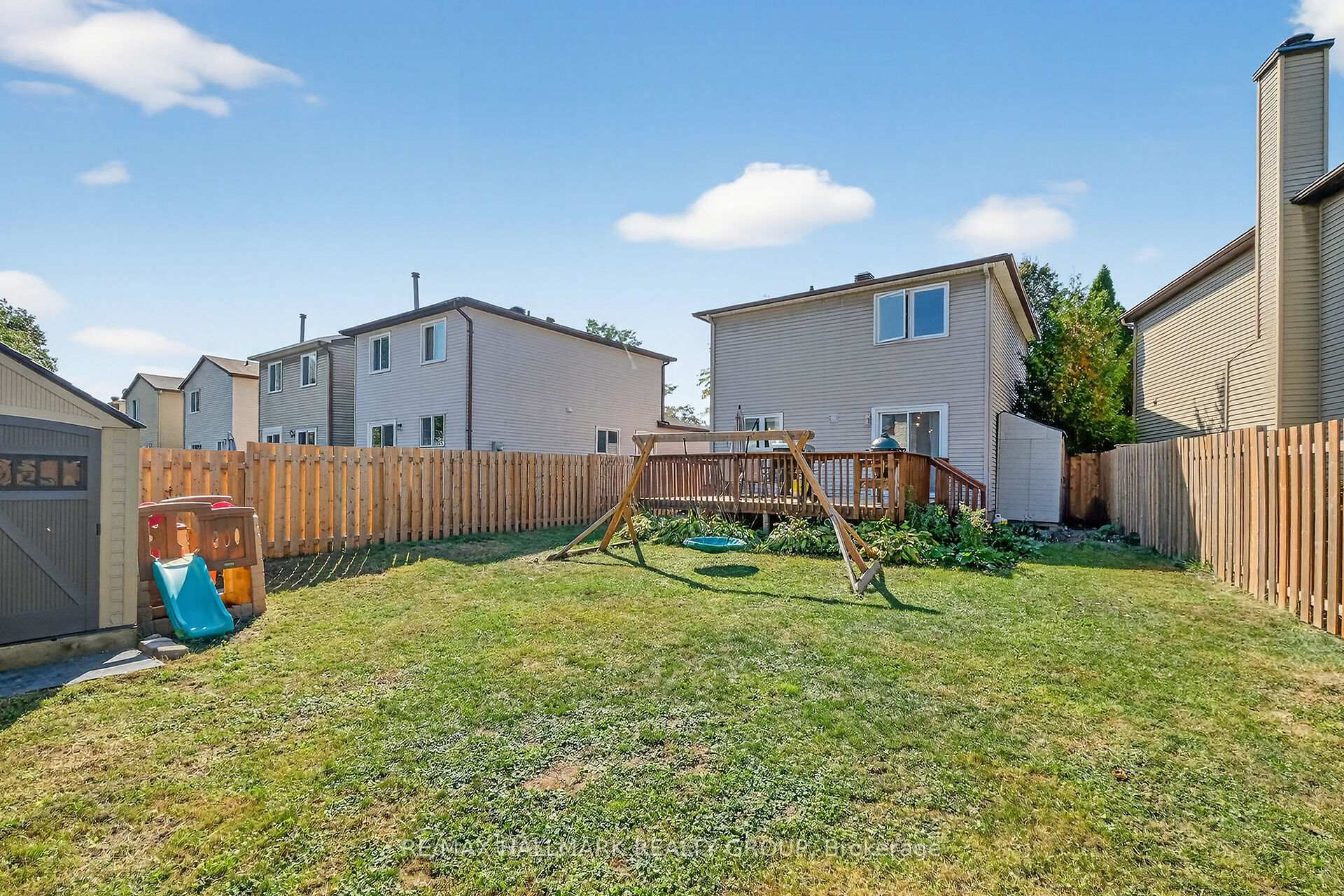 Photo 34 of 1821 Brousseau Crescent, Ottawa, Chateauneuf — HOMEH