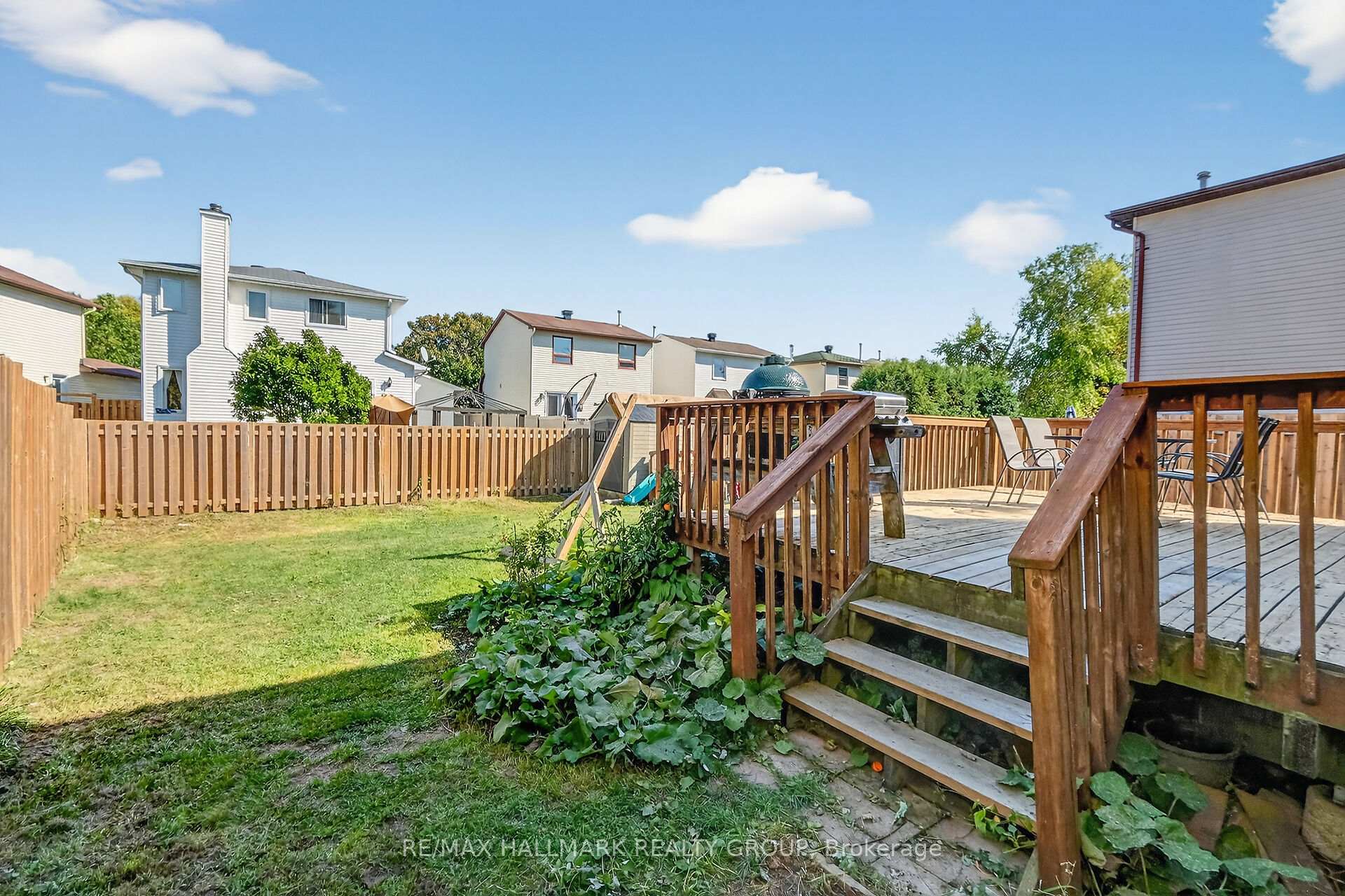 Photo 40 of 1821 Brousseau Crescent, Ottawa, Chateauneuf — HOMEH