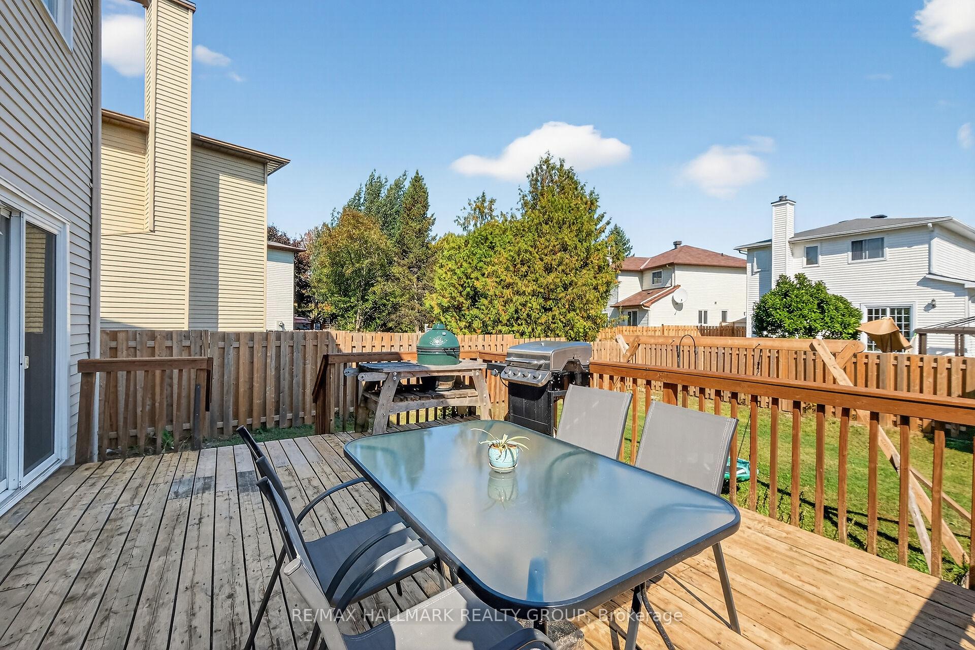 Photo 42 of 1821 Brousseau Crescent, Ottawa, Chateauneuf — HOMEH