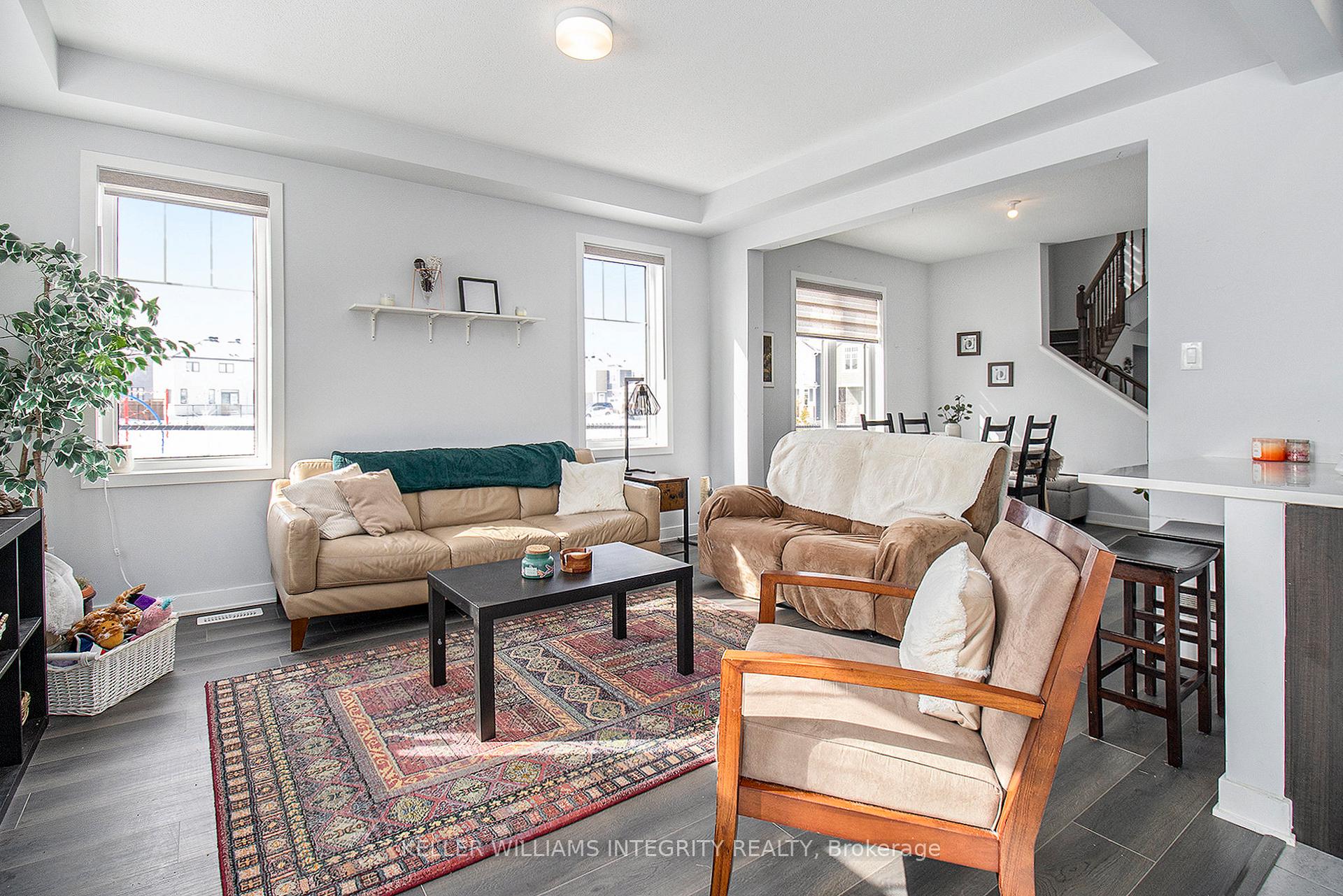 Photo 4 of 2101 Winsome Terrace, Ottawa, Fallingbrook/Gardenway South — HOMEH