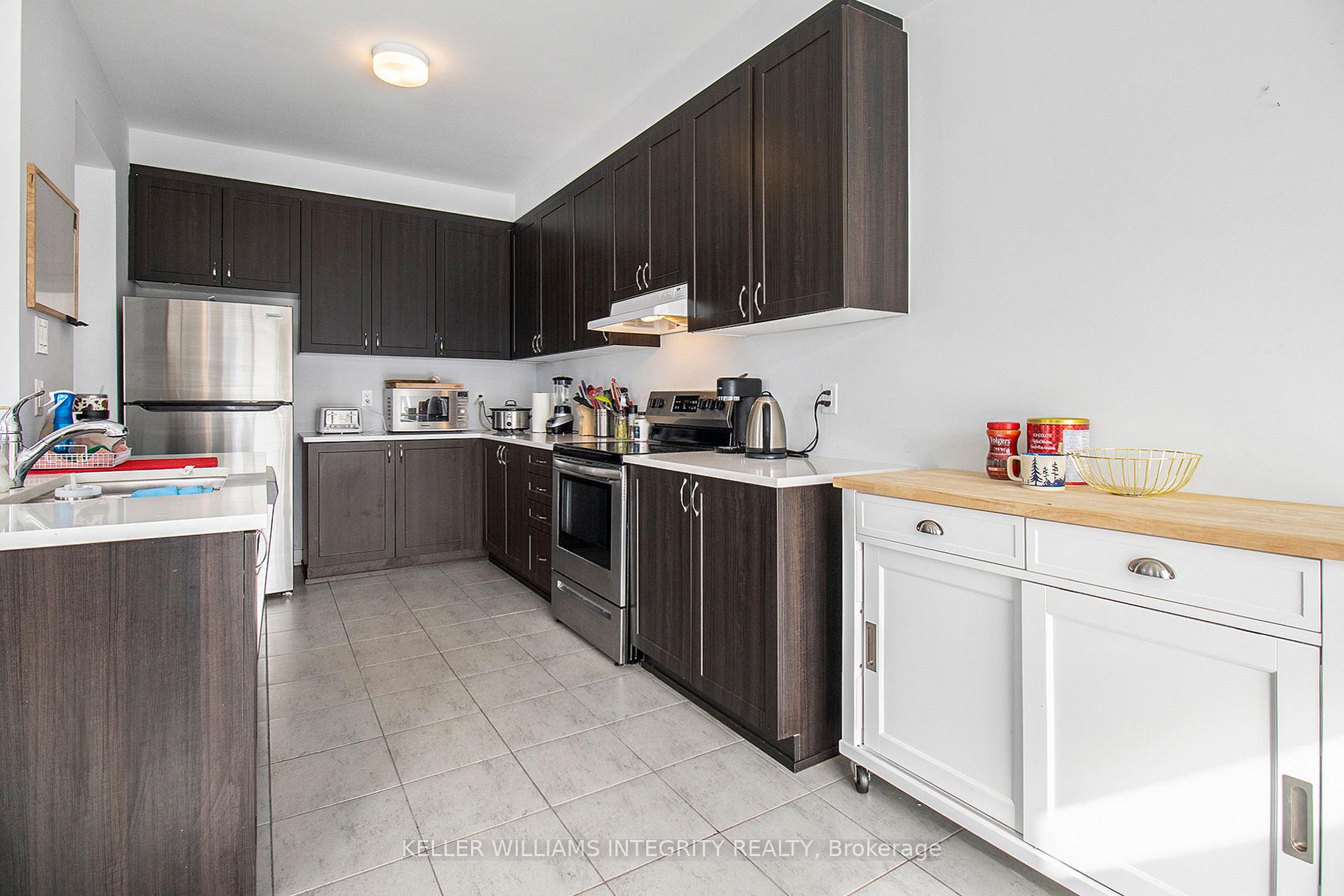 Photo 5 of 2101 Winsome Terrace, Ottawa, Fallingbrook/Gardenway South — HOMEH