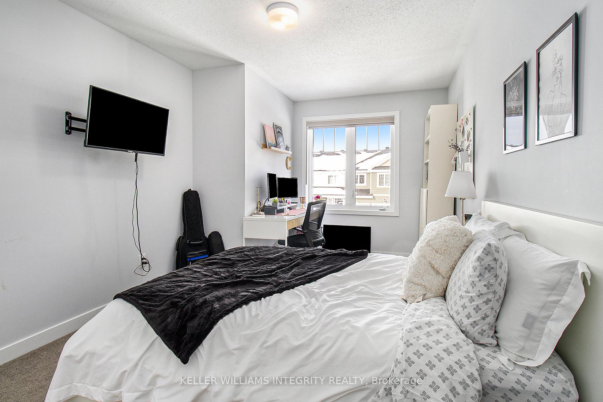 Photo 10 of 2101 Winsome Terrace, Ottawa, Fallingbrook/Gardenway South — HOMEH