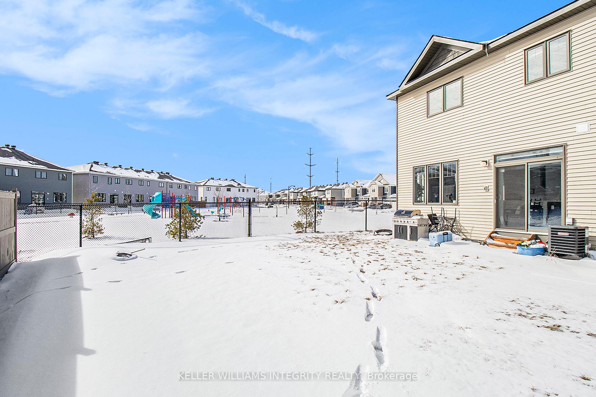 Photo 13 of 2101 Winsome Terrace, Ottawa, Fallingbrook/Gardenway South — HOMEH